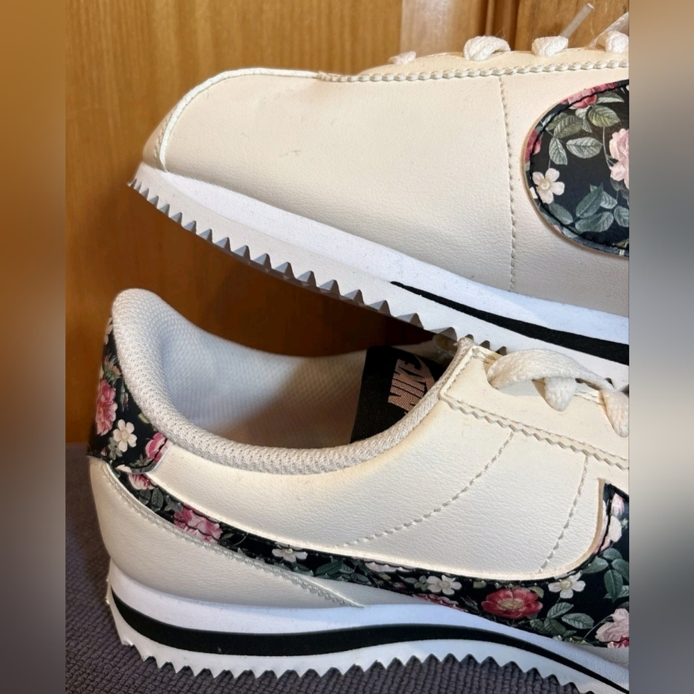 Nike Cortez Floral Sneakers - Picture 9 of 9